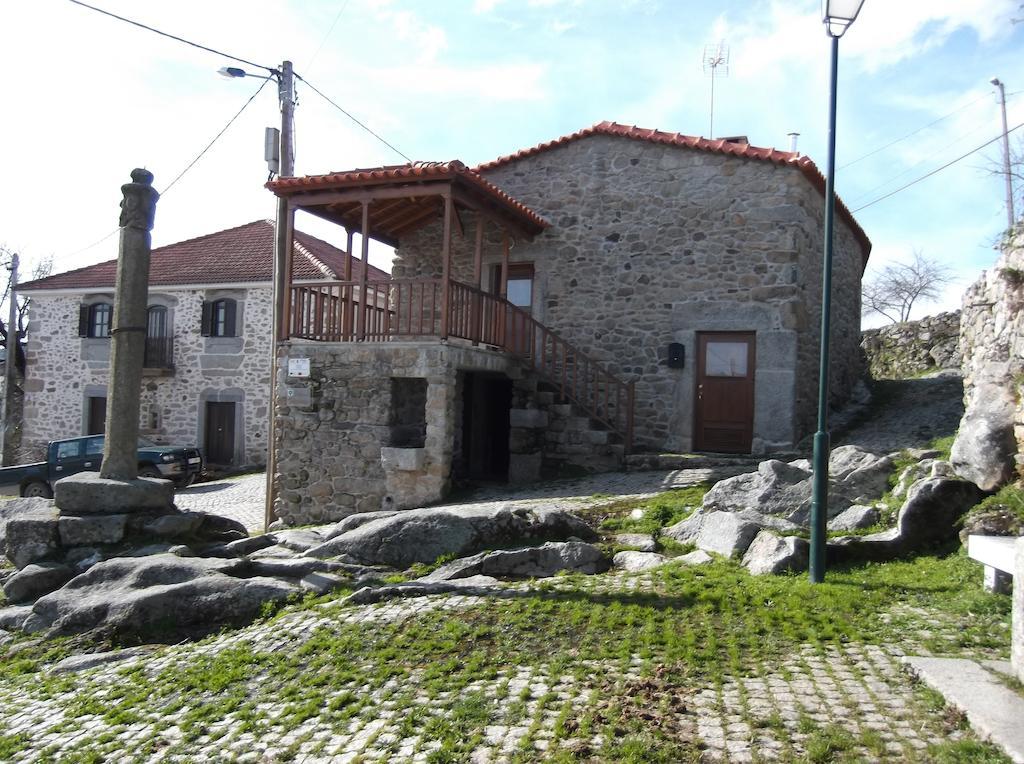 Villa Casa Do Pelourinho Rebordainhos Esterno foto